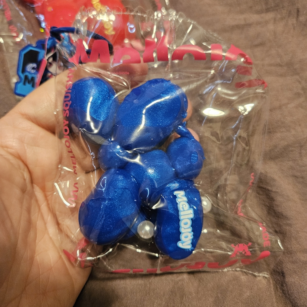 ZAD Blue Balloon Dog Keychain